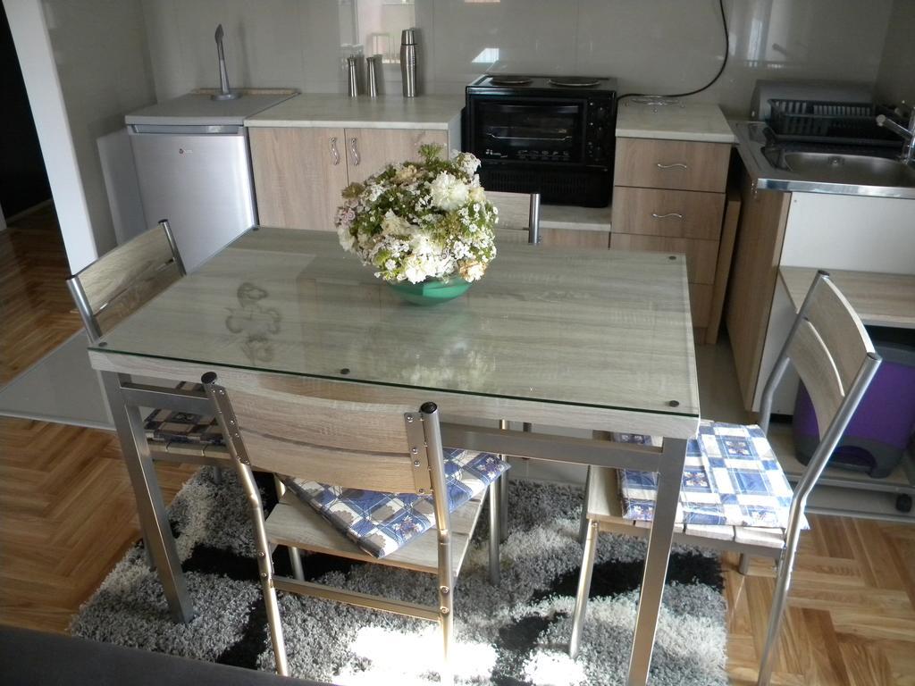 ארנדלובאץ' Apartment Srebrni Oblak מראה חיצוני תמונה