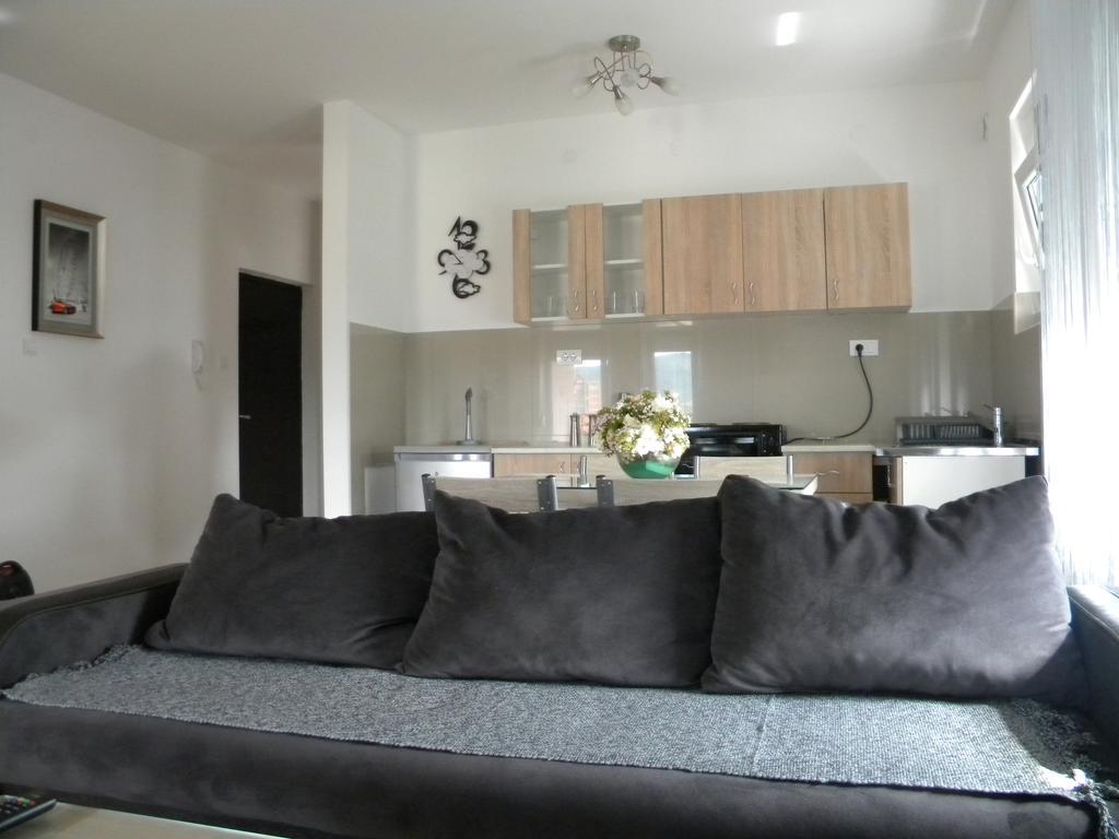 ארנדלובאץ' Apartment Srebrni Oblak מראה חיצוני תמונה