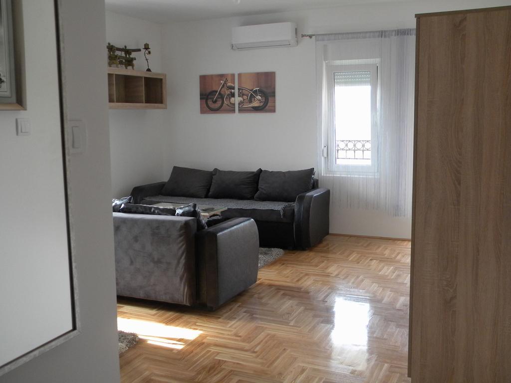 ארנדלובאץ' Apartment Srebrni Oblak מראה חיצוני תמונה