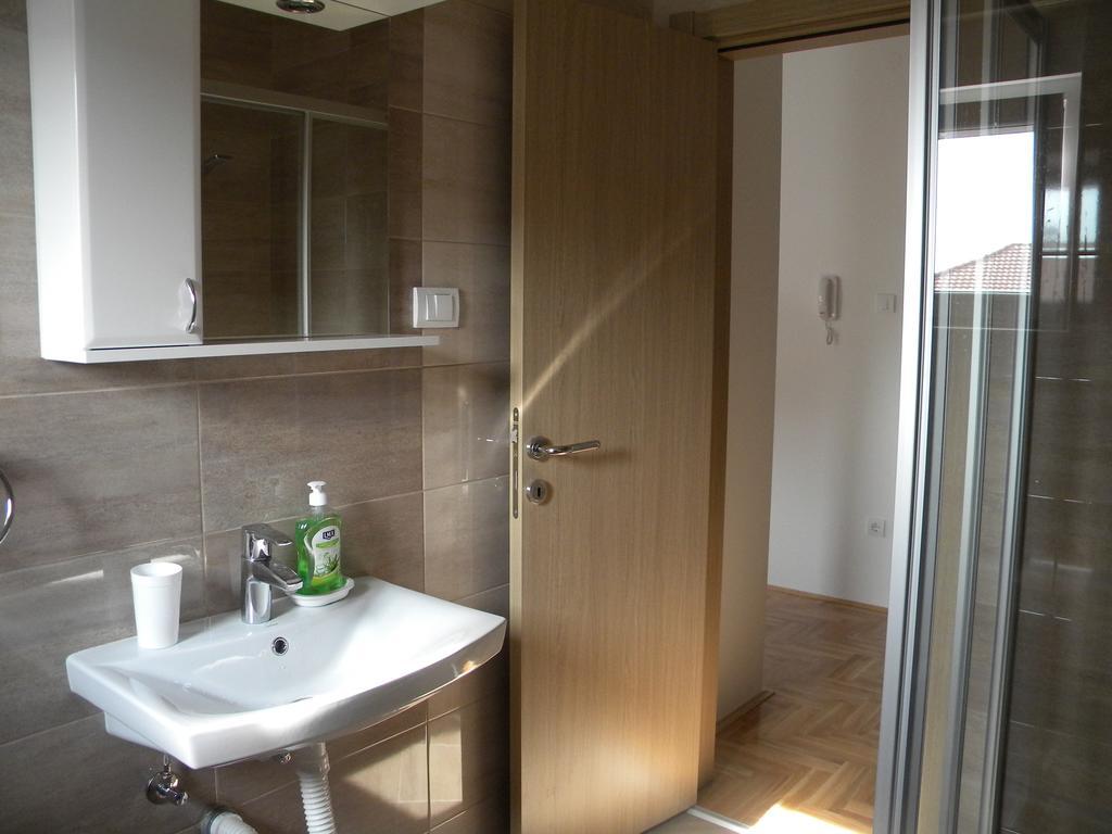 ארנדלובאץ' Apartment Srebrni Oblak מראה חיצוני תמונה