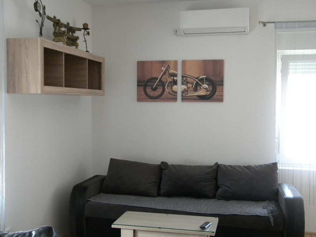 ארנדלובאץ' Apartment Srebrni Oblak מראה חיצוני תמונה